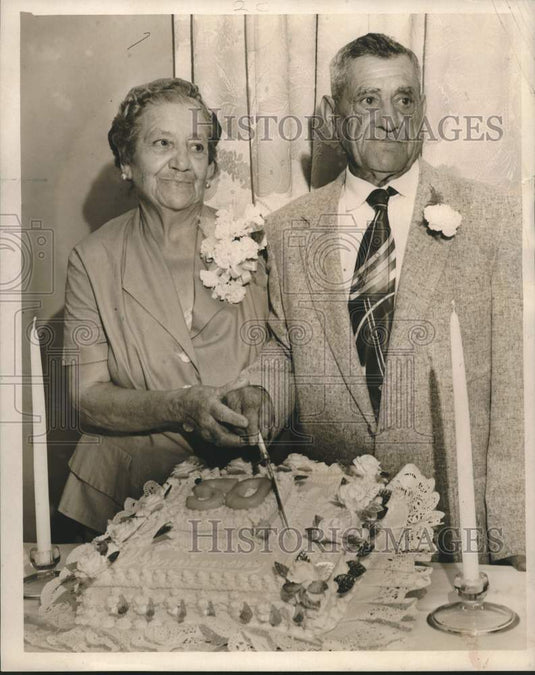 1955 Press Photo Mr. & Mrs. Charles Madona celebrate golden anniversary.-Historic Images