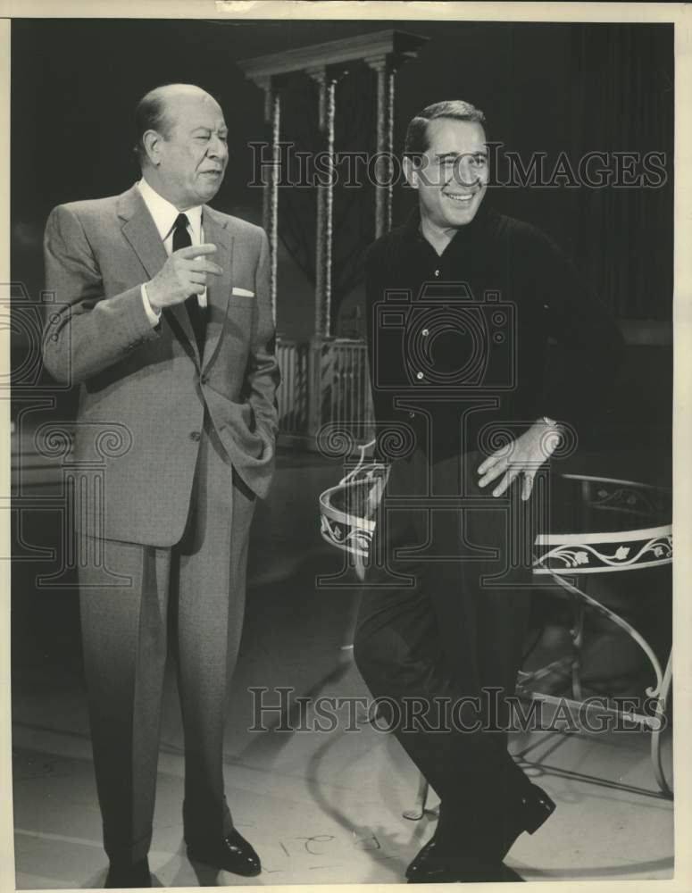 1960 Press Photo Actor-Comic Bert Lahr on &quot;Perry Como&#39;s Kraft Music Hall&quot; - Historic Images