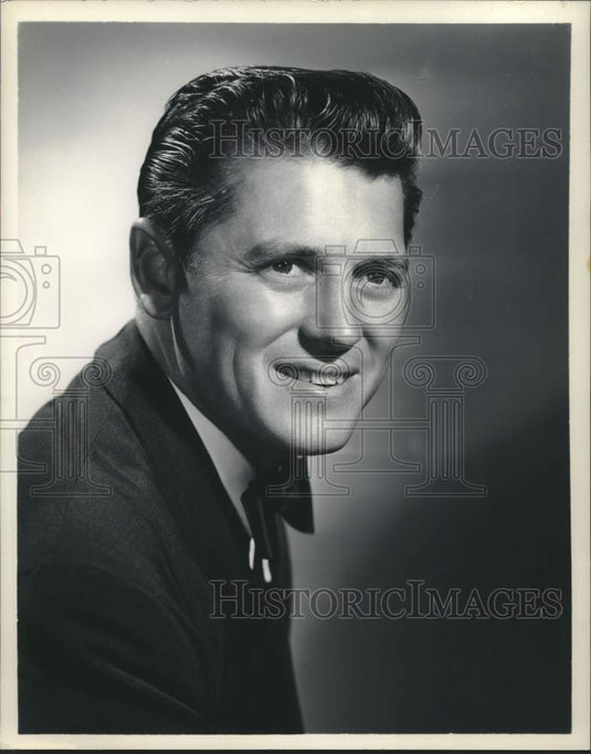 1953 Press Photo Actor Gordon MacRae of "The Railroad Hour" - Historic Images