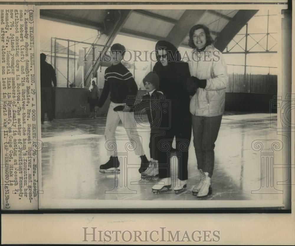 1966 Press Photo Mrs. Joseph Kennedy skating with her daughter and grandsons. - Historic Images