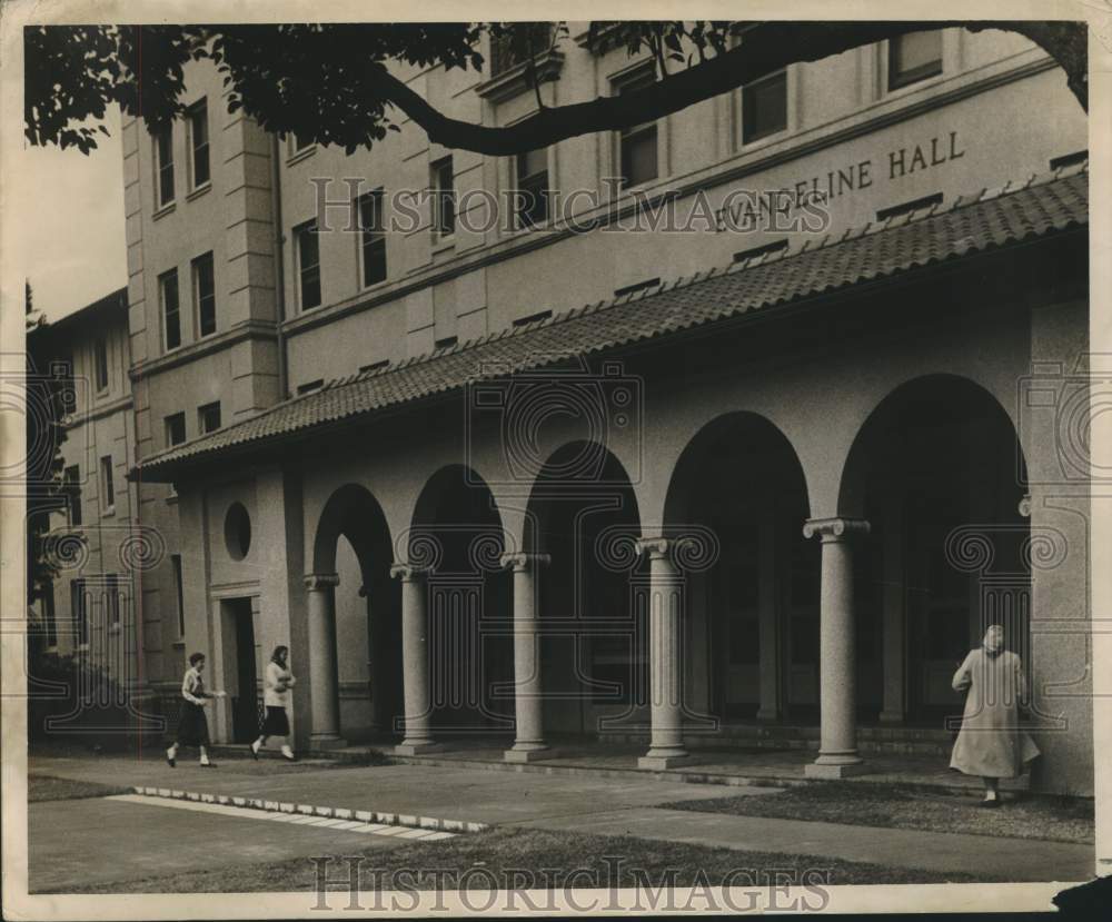 1955 Evangeline Hall, women&#39;s dorm at Louisiana State University - Historic Images