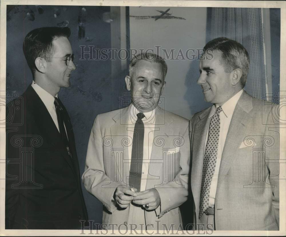 1954 Press Photo Louisiana Legislators Talk before Legislature Convenes - Historic Images