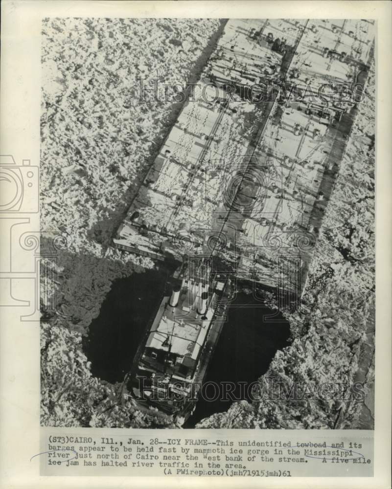 1961 Press Photo Towboat &amp; Barges Stuck in Icy Mississippi River, Illinois - Historic Images