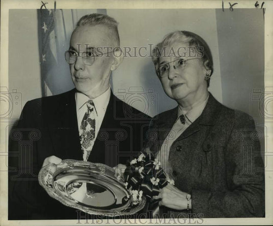 1957 Press Photo Community Chest Director Julius Goldman & Alice R. McCall-Historic Images