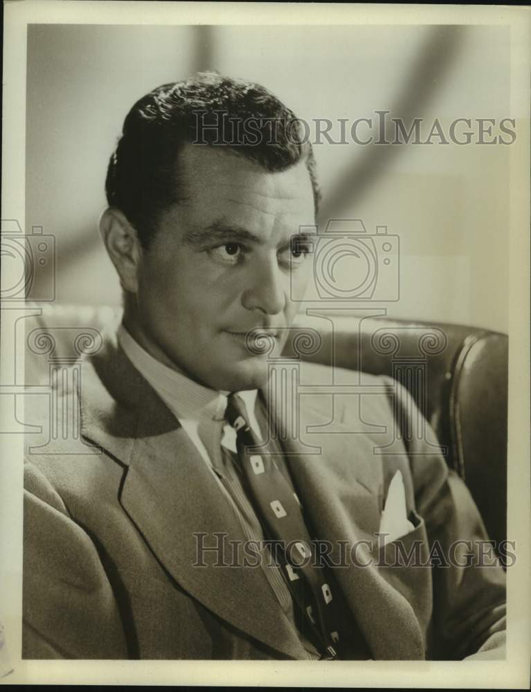 1950 Press Photo Tony Martin in CBS&#39;s &quot;Carnation Contented Hour&quot; - Historic Images