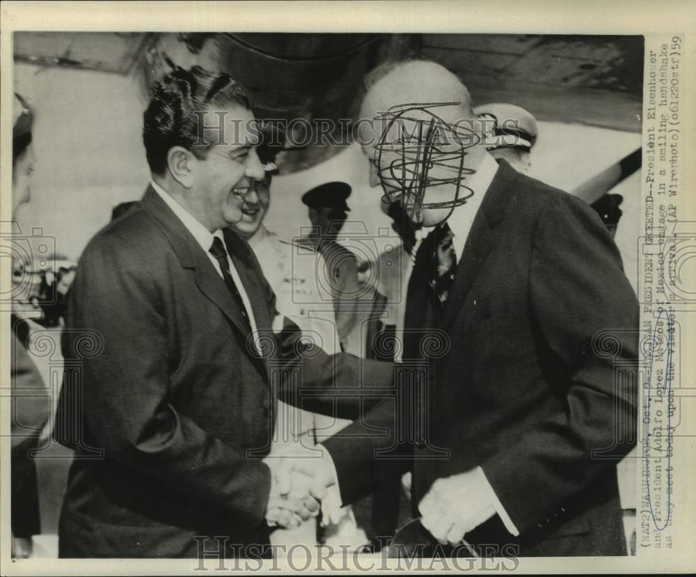 1959 Press Photo President Eisenhower, Mexican President Greet, Washington-Historic Images