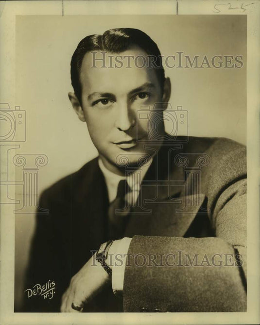 1950 Press Photo Singer Brooks McCormack - Historic Images