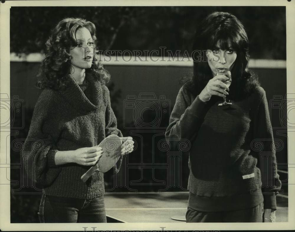 1980 Press Photo Kim Lankford &amp; Michele Lee in a scene from &quot;Knots Landing&quot; - Historic Images