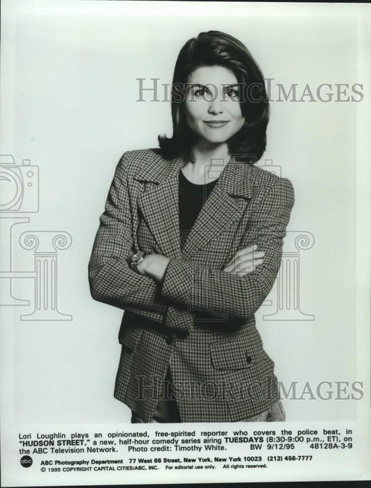 1995 Press Photo Actress Lori Loughlin of "Hudson Street" - Historic Images