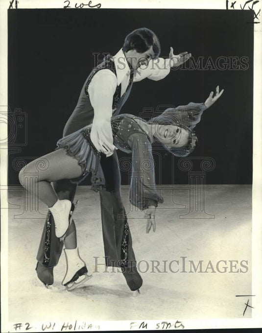 1974 Figure skaters Doug Berndt & Barbara Brown in "Holiday on Ice" - Historic Images