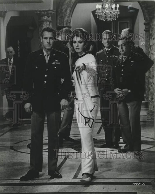 1968 Press Photo Sylva Koscina & Paul Newman in "The Secret War of Harry Frigg." - Historic Images