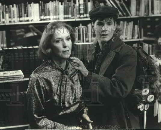 1986 Press Photo Scene from "The Day They Came to Arrest the Book" - Historic Images