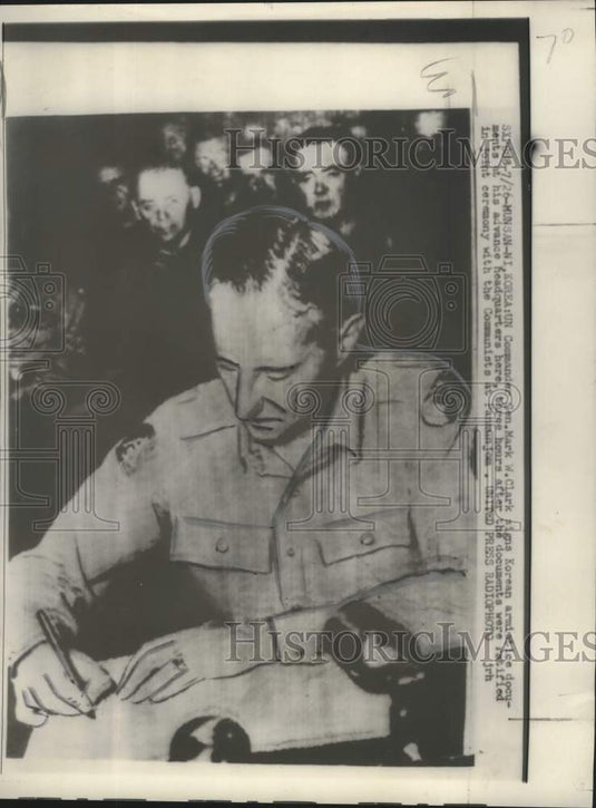 1953 Press Photo UN Commander Gen. Mark W. Clark signs Korean documents - Historic Images