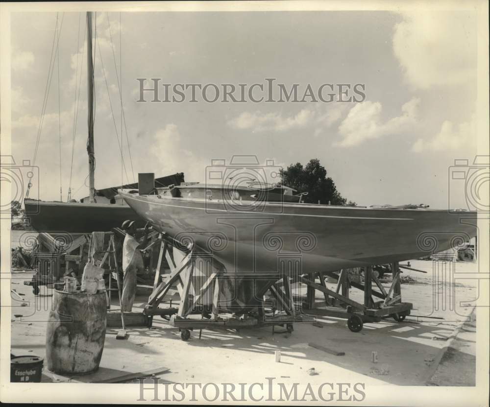 1959 Press Photo Dry Docked Boat at Municipal Yacht Harbor, New Orleans - Historic Images