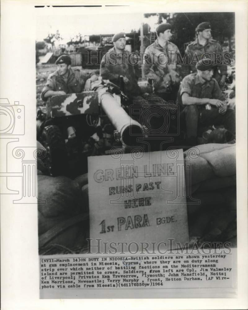 1964 Press Photo British Troops at Gun Emplacement in Nicosia, Cyprus - Historic Images