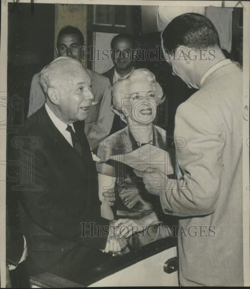 1952 Press Photo Tommy Manville weds Anita Roddy-Eden at New Rochelle, New York - Historic Images