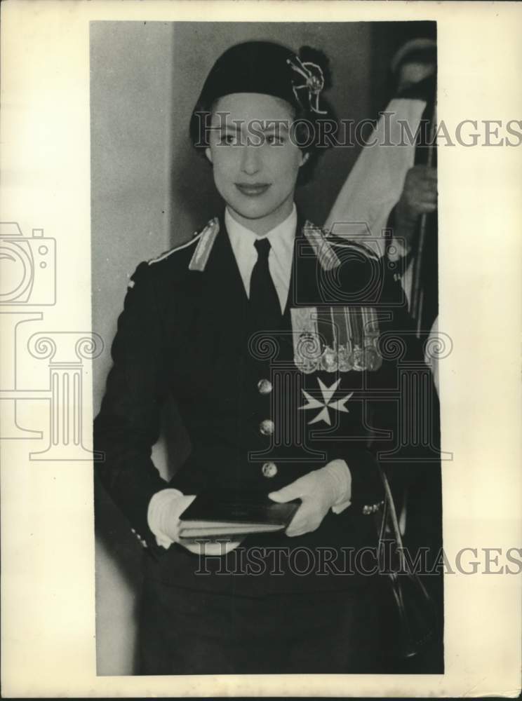 1956 Press Photo England&#39;s Princess Margaret Opens New Ambulance Headquarters - Historic Images