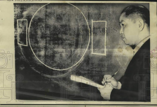 1969 Table agreement drawing displayed at Vietnam Peace Talks.-Historic Images
