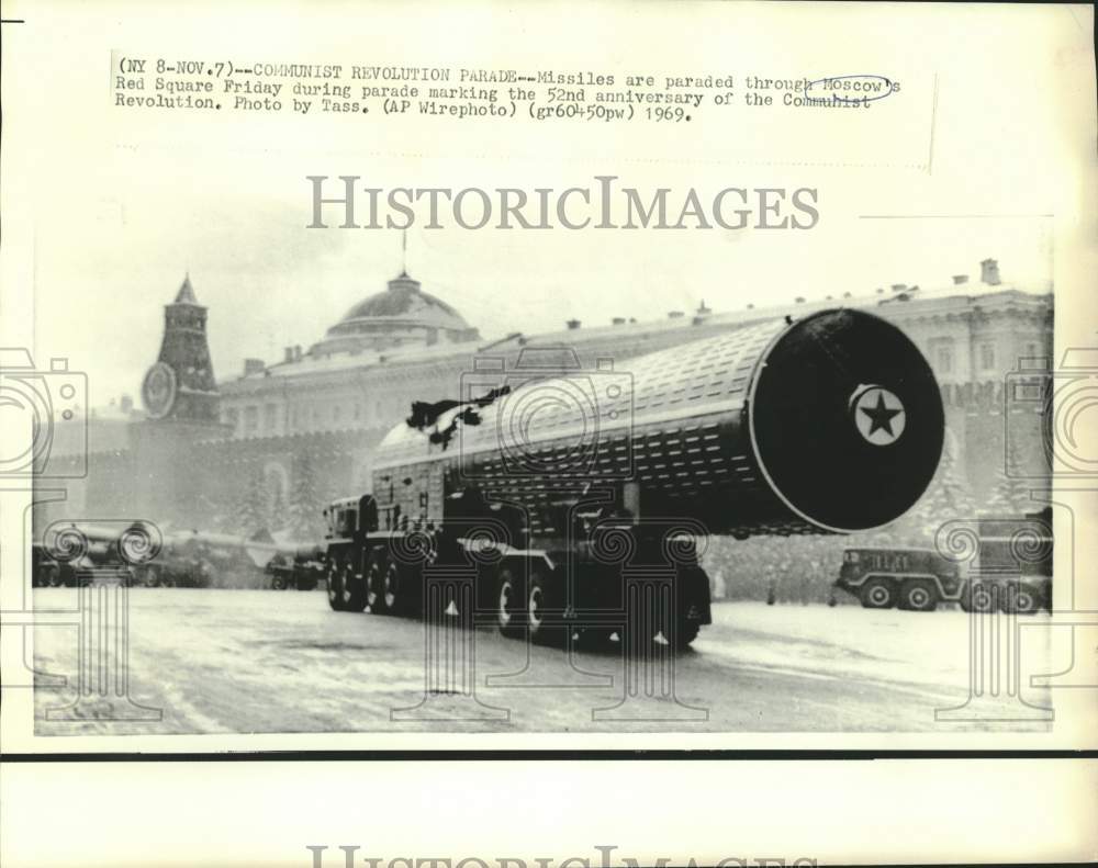 1969 Press Photo Missiles in Revolution Anniversary Parade, Moscow - Historic Images