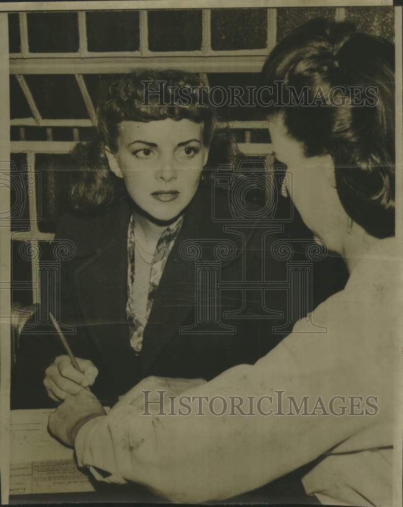 1949 Press Photo Actress Madge Meredith at Los Angeles Jail for Kidnap-Beating - Historic Images