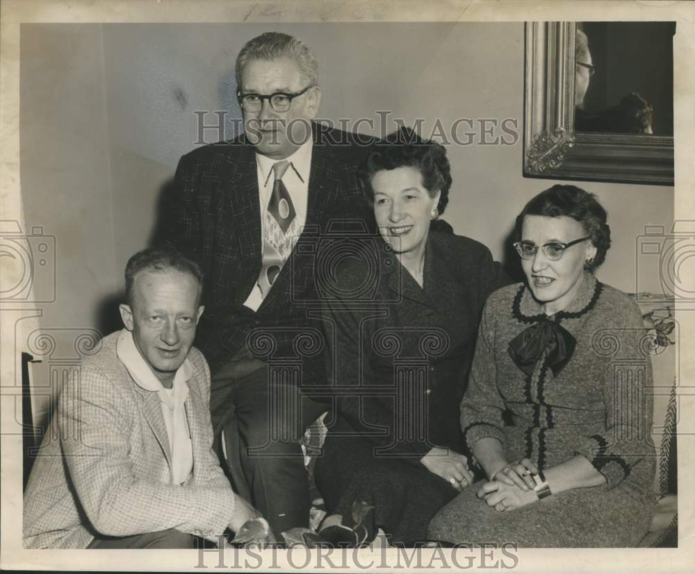 1956 Press Photo Mr. &amp; Mrs. William Harris, Mr. &amp; Mrs. Thomas Pakenham - Historic Images