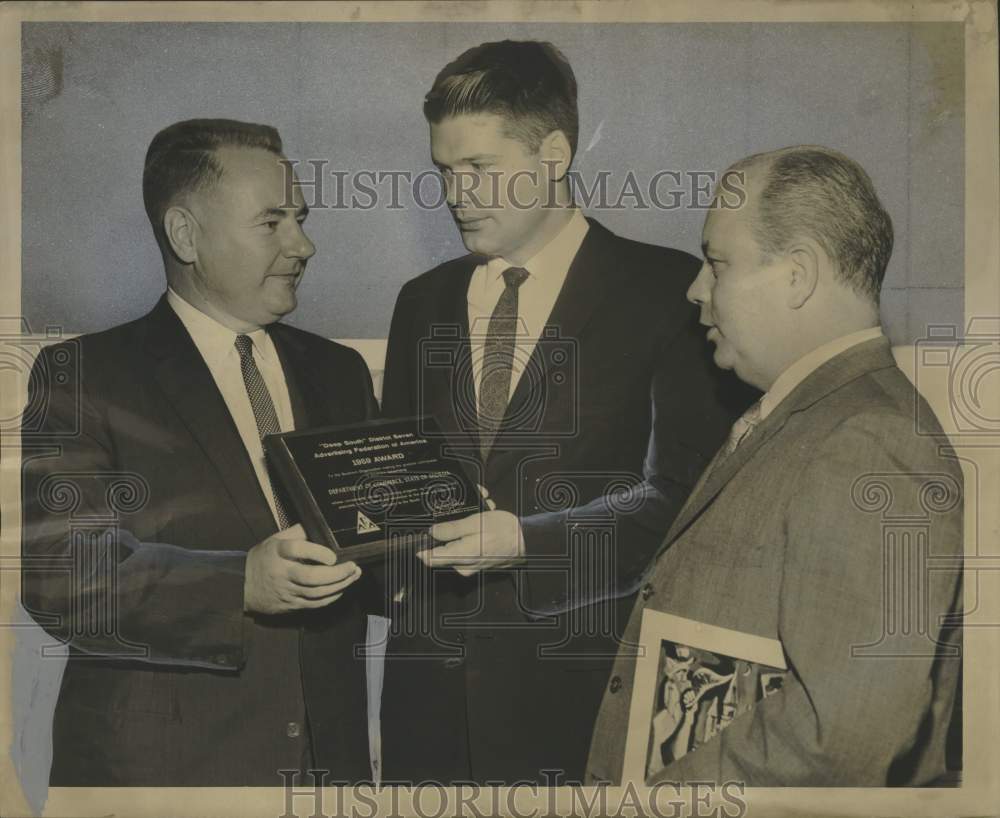 1959 Officer elections at a conference held at the Roosevelt hotel. - Historic Images