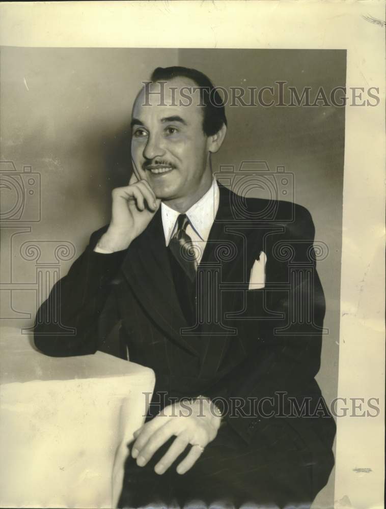 1941 Press Photo German actor Josef Meier stars as Jesus in the play &quot;Christus&quot; - Historic Images