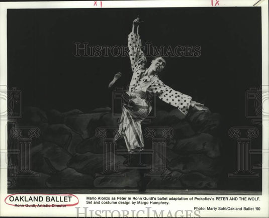 1990 Press Photo Dancer Mario Alonzo in Oakland Ballet's "Peter and the Wolf" - Historic Images