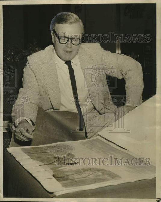 1959 Press Photo British Artist Kenneth Rountree in New Orleans - Historic Images