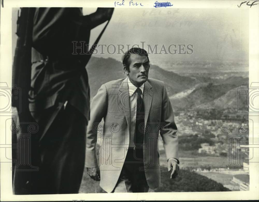 1973 Press Photo Gregory Peck in "The Chairman," in The CBS Friday Night Movies. - Historic Images