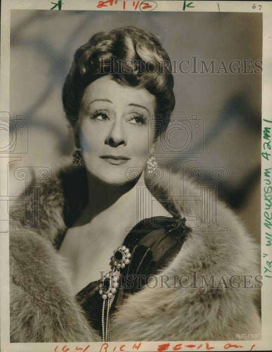 1947 Press Photo Actress Irene Rich in "New Orleans" - Historic Images