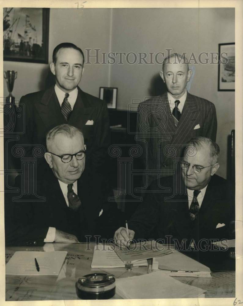 1944 Press Photo Officers of the Gulf Ports Association at New Orleans meeting.- Historic Images