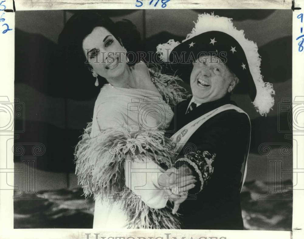 1983 Press Photo Ann Miller &amp; Mickey Rooney in &quot;Sugar Babies.&quot; - Historic Images