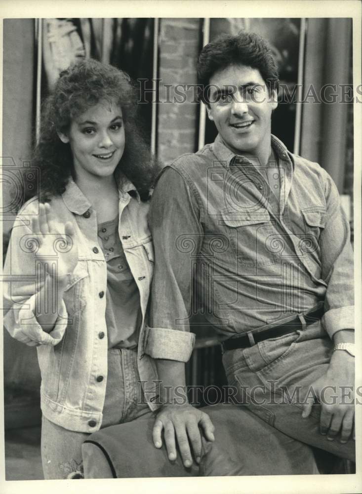 1986 Press Photo Actors Rebecca Schaeffer, David Naughton of "My Sister Sam" - Historic Images