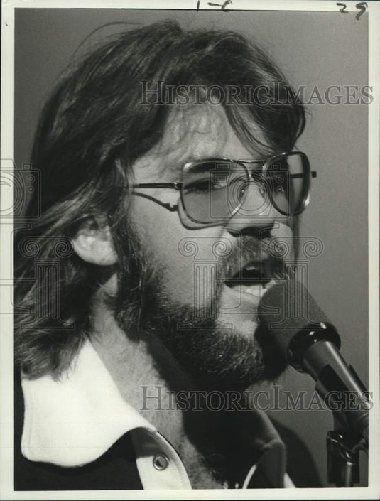 1971 Press Photo Kenny Rogers on "Make Your Own Kind of Music" on NBC-TV. - Historic Images