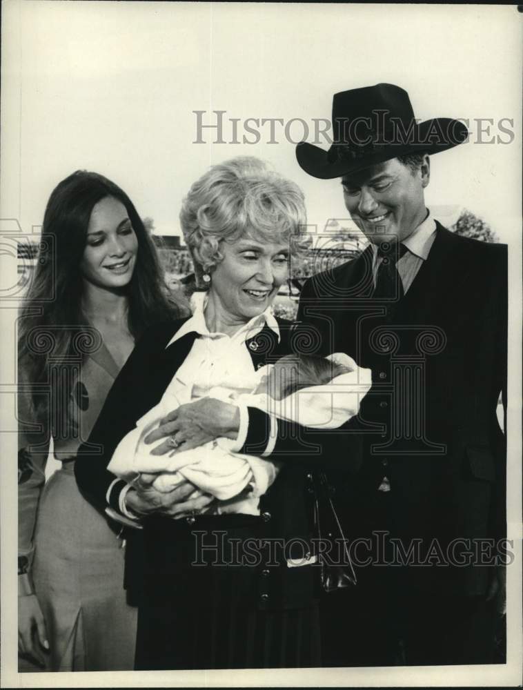 1979 Press Photo Actors Mary Crosby, Martha Scott, Larry Hagman in &quot;Dallas&quot; - Historic Images