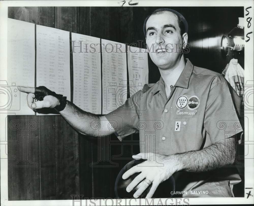 1971 Press Photo Carmen Salvino competes in a bowling competition, New Orleans- Historic Images