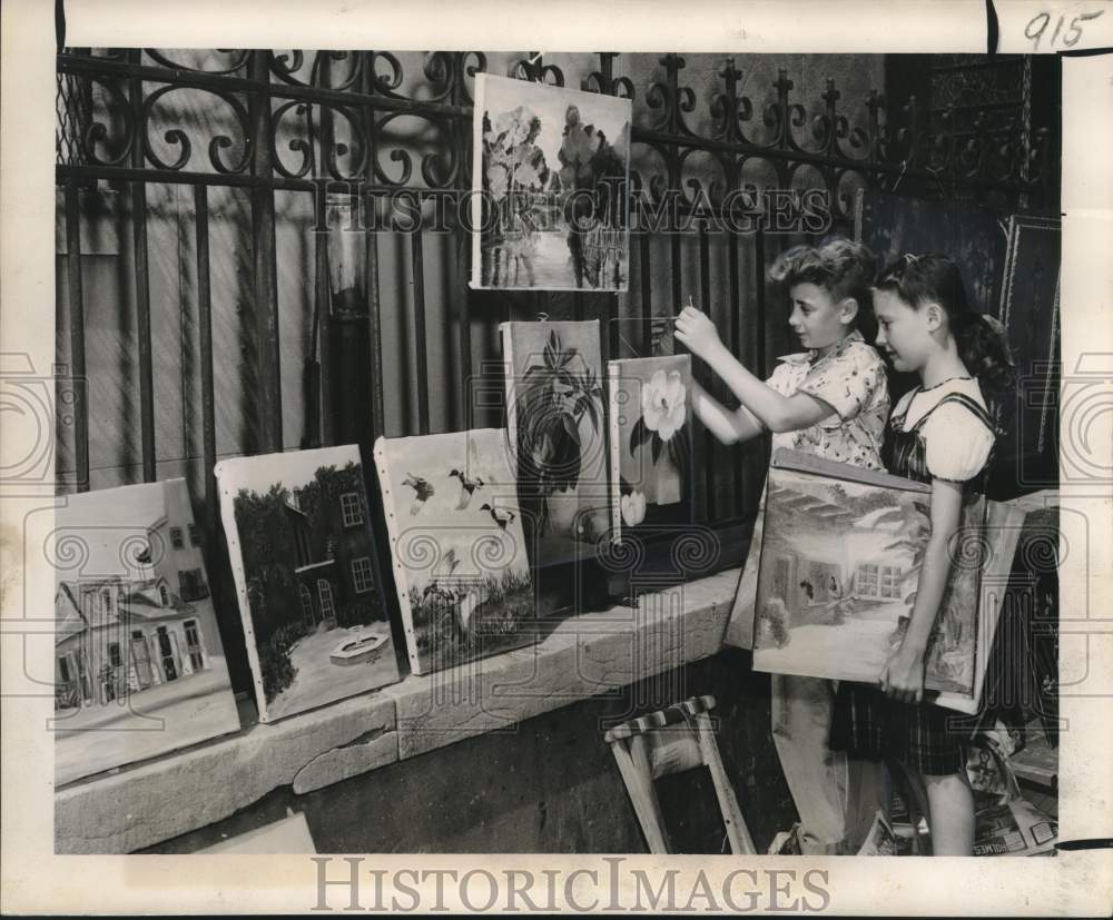 1948 Press Photo Howard Nichols &amp; Mary Moon enjoy the Pirates&#39; Alley Art Show - Historic Images