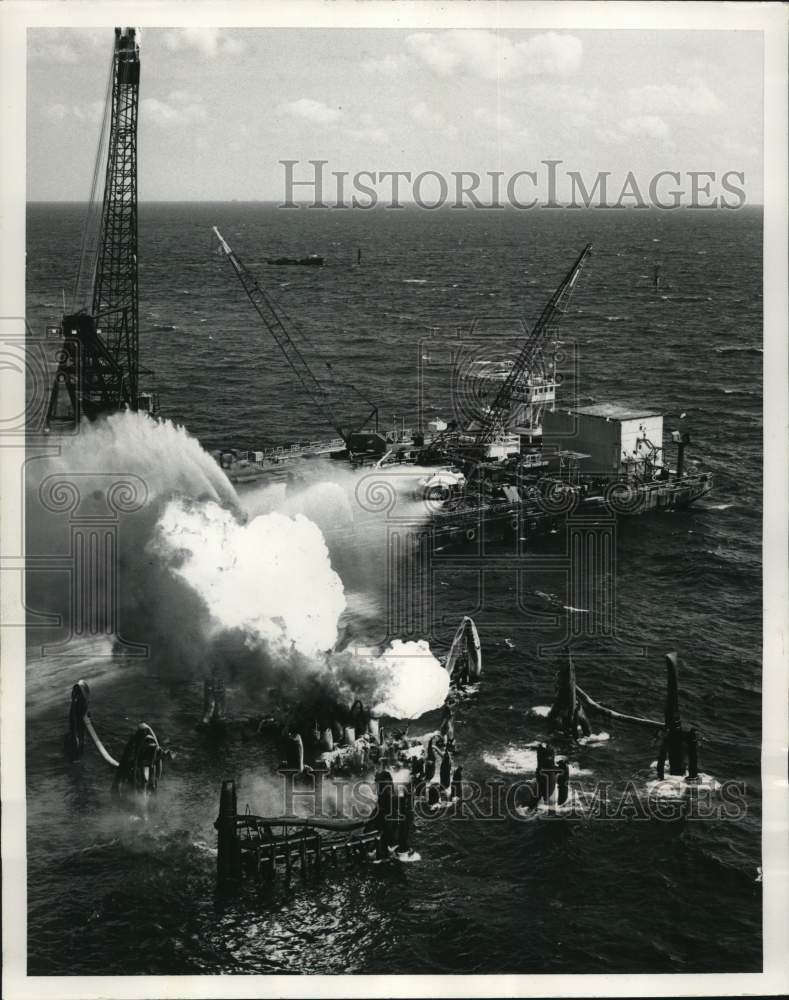 1971 Press Photo Shell Oil Company&#39;s B platform in the Bay Marchand area- Historic Images