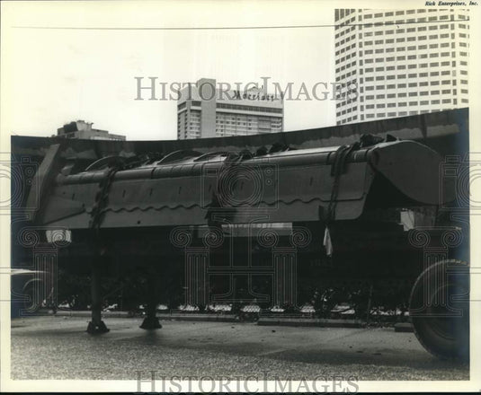 1980 Press Photo The Revolutionary- Designed Becker Rudder at Work Boat Show- Historic Images