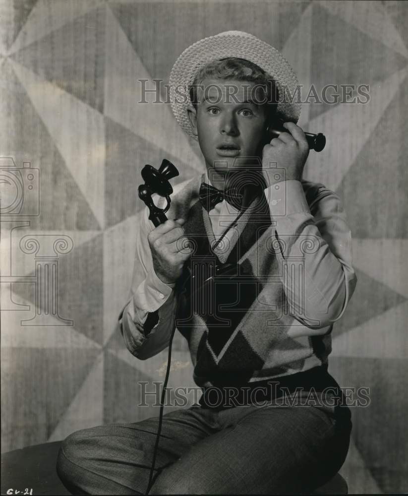 1961 Press Photo Actor Gary Vinson of "The Roaring 20's" TV Show - nox55354 - Historic Images