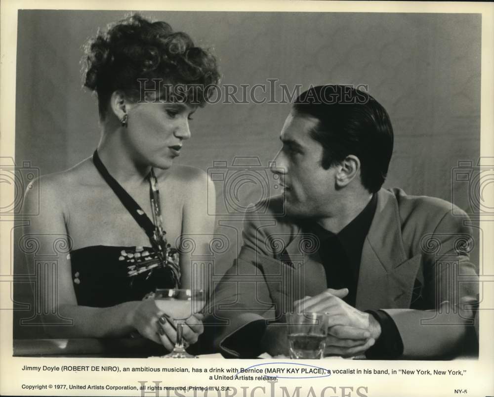 1977 Press Photo Robert De Niro and Mary Kay Place star in "New York, New York." - Historic Images