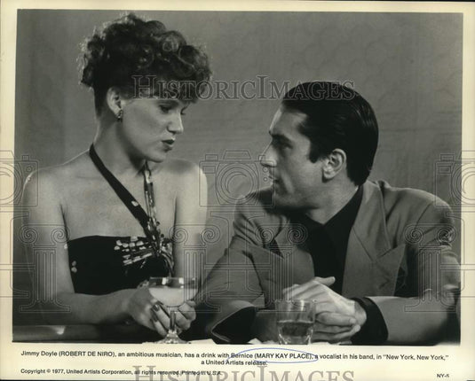 1977 Press Photo Robert De Niro and Mary Kay Place star in "New York, New York." - Historic Images