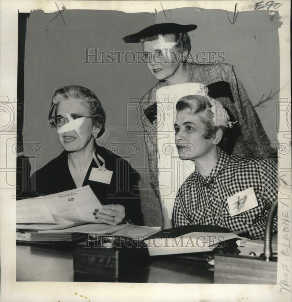 1957 Press Photo Mrs. Jack Miller and Louisiana Garden Club officers- Historic Images