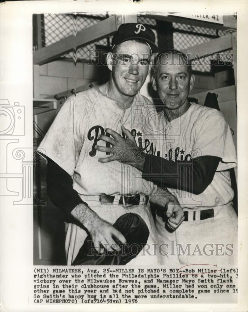 1956 Press Photo Phillies pitcher Bob Miller and manager Mayo Smith in Milwaukee - Historic Images