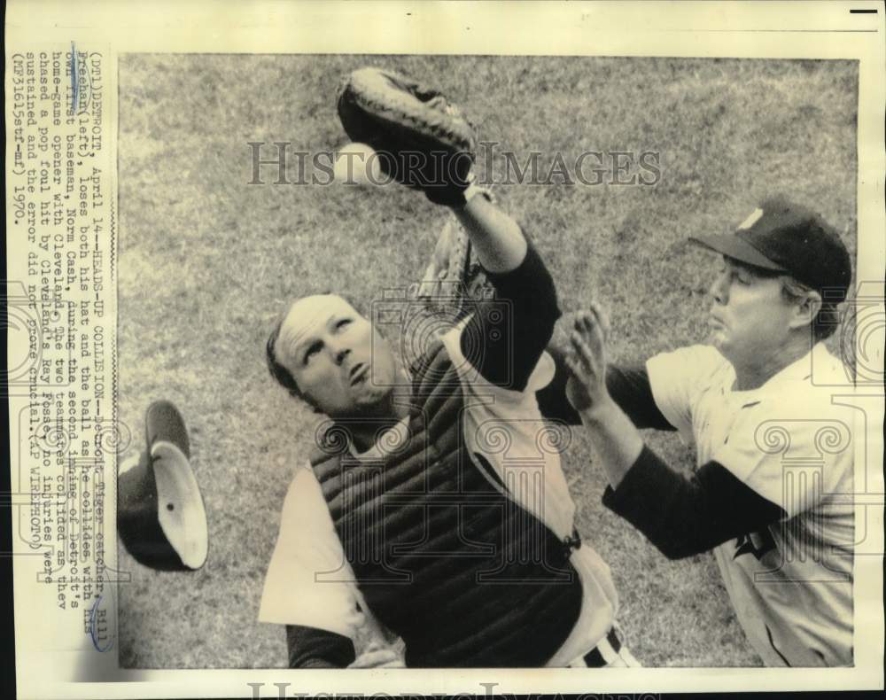 1970 Press Photo Tiger players Bill Freehan &amp; Norm Cash collide in Detroit game- Historic Images