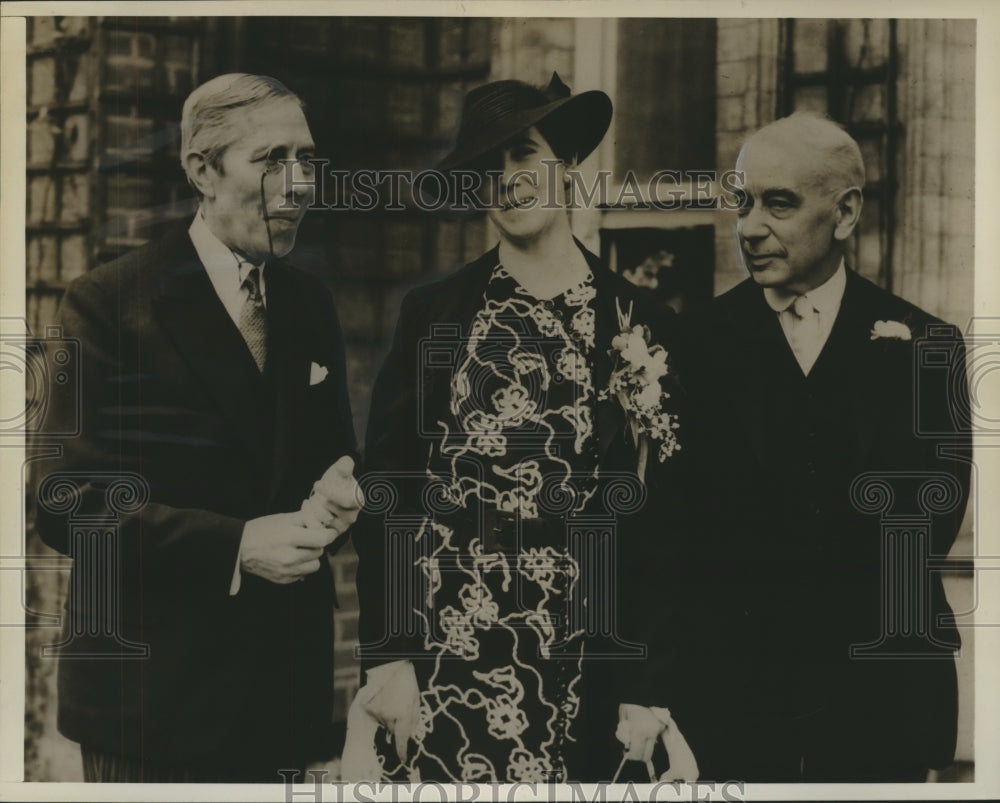 1938 Press Photo George Arliss, Charles Arliss Andrews, Miss Violet Moutrie - Historic Images