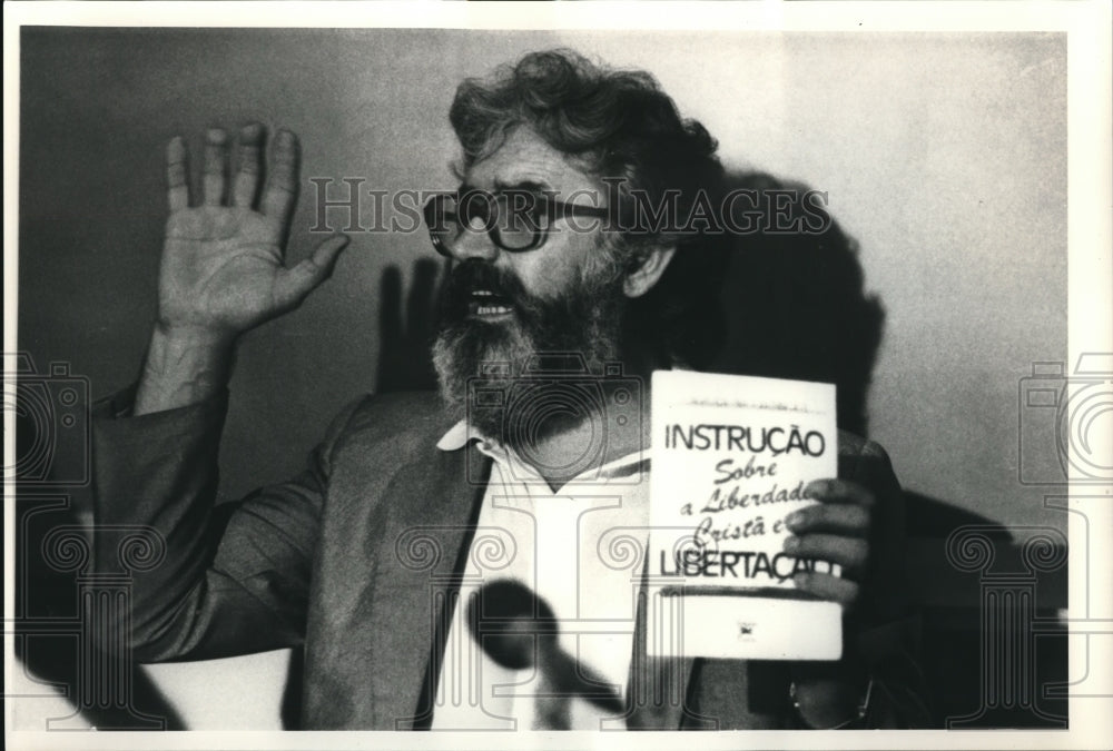 1986 Press Photo Reverend Leonardo Boff Brazilian Theologian - ora01363 - Historic Images