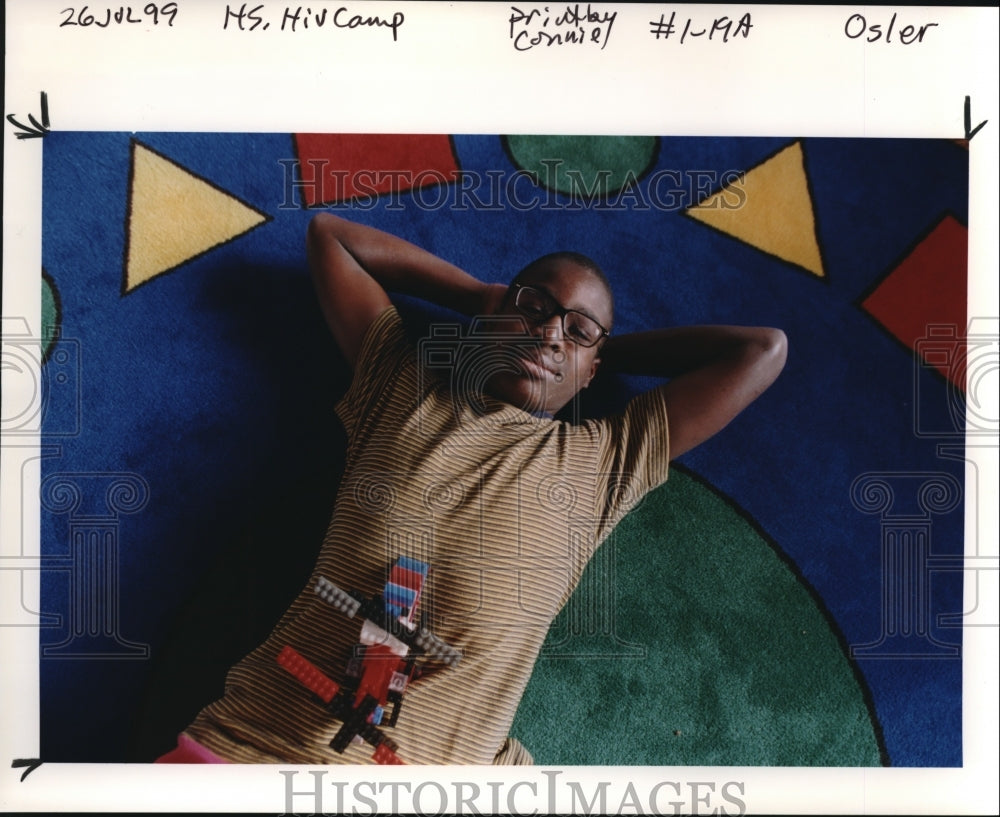 1999 Press Photo Frank Alexander at HS HIV camp - ora02385 - Historic Images