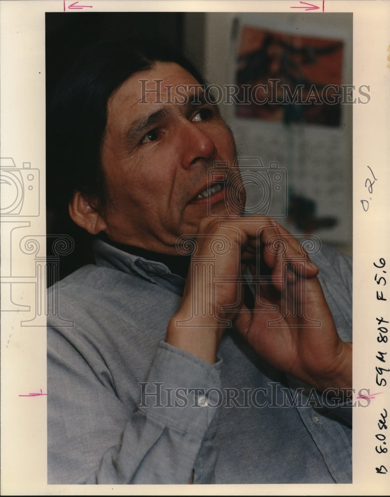 1988 Press Photo American Indian Leader Dennis Banks - ora04389 - Historic Images